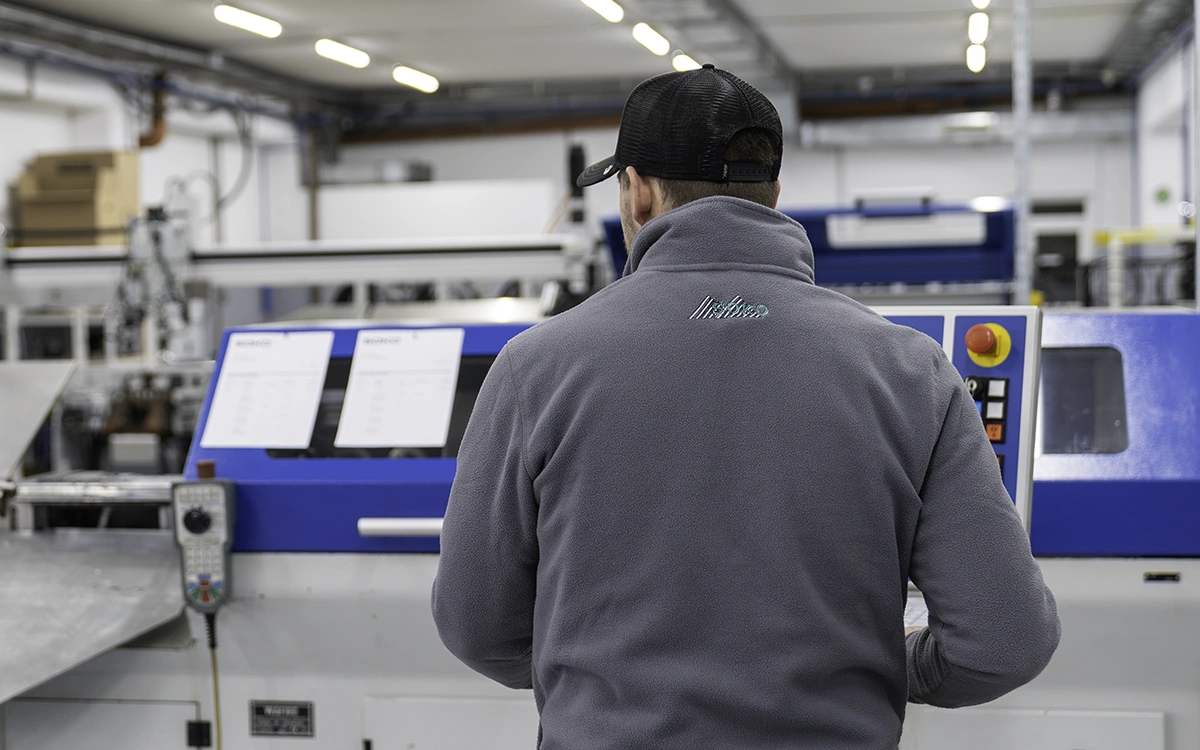 Nastavljalec strojev - moški